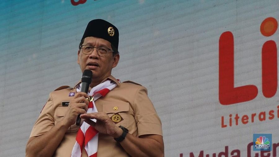 Ketua Dewan Komisioner Lembaga Penjamin Simpanan (LPS), Purbaya Yudhi Sadewa di acara LIKE IT (Literasi Keuangan Indonesia Terdepan) Bumi Perkemahan Cibubur, Jakarta, Kamis, (14/8/2025). (CNBC Indonesia/Muhammad Sabki)