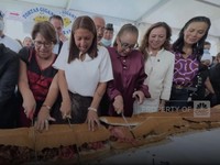 Meksiko Pecahkan Rekor Sandwich Raksasa di Dunia, Berat 1 Ton Lebih