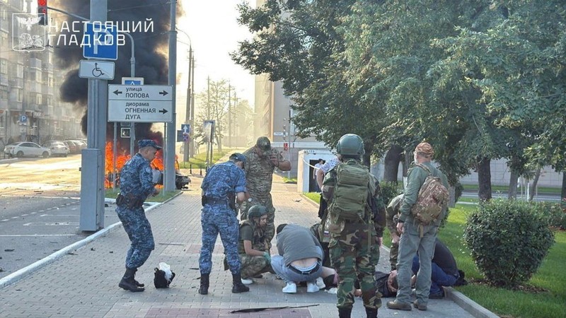 Pertahanan udara Rusia menembak jatuh puluhan drone Ukraina pada Senin sore (11/8/2025). (via REUTERS/Governor of Belgorod Region Vyac)