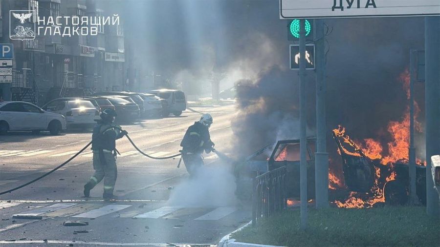Pertahanan udara Rusia menembak jatuh puluhan drone Ukraina pada Senin sore (11/8/2025). (via REUTERS/Governor of Belgorod Region Vyac)