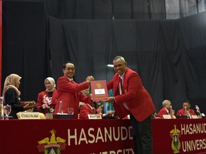 Unhas Terima 3.186 Mahasiswa Pascasarjana, Rektor Tekankan Riset-Inovasi