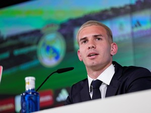 Franco Mastantuono Resmi Diperkenalkan Sebagai Pemain Baru Madrid