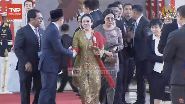 Kompak Berkebaya, Sri Mulyani Bareng Puan Hadiri Sidang Tahunan MPR