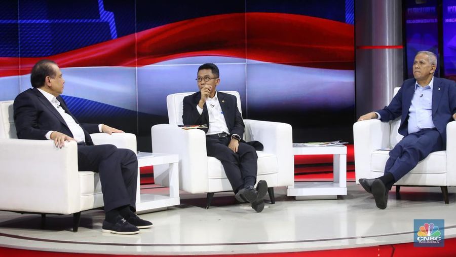 Ketua Komisi XI DPR RI, Mukhamad Misbakhun dalam Special Talkshow Nota keuangan & RAPBN 2026 di Jakarta, Jumat (15/8/2025). (CNBC Indonesia/Tias Budiarto)