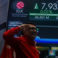 Sempat Tembus 8.000, IHSG Ditutup Merah Jelang HUT RI ke-80