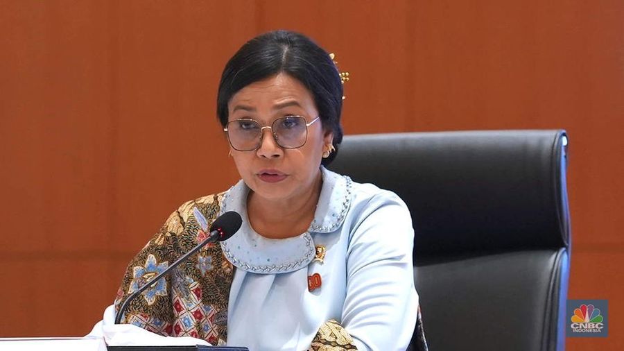 Menteri Keuangan Sri Mulyani dalam konferensi pers RAPBN & Nota Keuangan Tahun Anggaran 2026 di Aula Chakti Budhi Bhakti (CBB),  Kantor Pusat Direktorat Jenderal Pajak, Jakarta, Jumat, (15/8/2025). CNBC Indonesia/Muhammad Sabki)