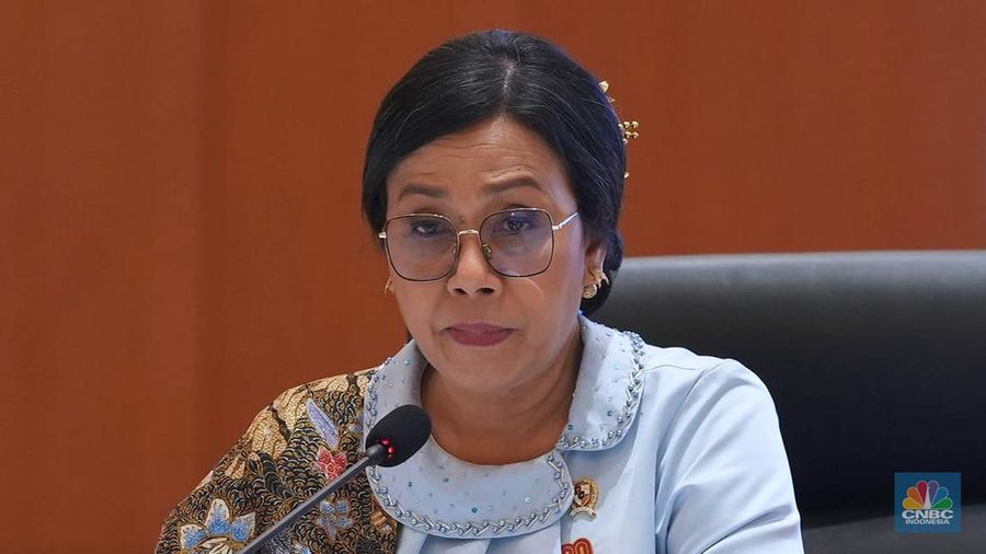 Menteri Keuangan Sri Mulyani dalam konferensi pers RAPBN & Nota Keuangan Tahun Anggaran 2026 di Aula Chakti Budhi Bhakti (CBB), Kantor Pusat Direktorat Jenderal Pajak, Jakarta, Jumat, (15/8/2025). CNBC Indonesia/Muhammad Sabki)