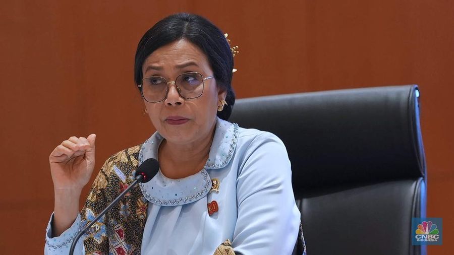 Menteri Keuangan Sri Mulyani dalam konferensi pers RAPBN & Nota Keuangan Tahun Anggaran 2026 di Aula Chakti Budhi Bhakti (CBB),  Kantor Pusat Direktorat Jenderal Pajak, Jakarta, Jumat, (15/8/2025). CNBC Indonesia/Muhammad Sabki)