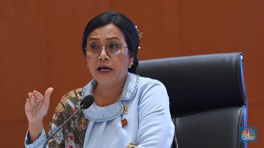 Menteri Keuangan Sri Mulyani dalam konferensi pers RAPBN & Nota Keuangan Tahun Anggaran 2026 di Aula Chakti Budhi Bhakti (CBB),  Kantor Pusat Direktorat Jenderal Pajak, Jakarta, Jumat, (15/8/2025). CNBC Indonesia/Muhammad Sabki)