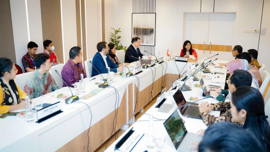 Menteri Komunikasi dan Digital Meutya Hafid meminta pengembang gim Roblox untuk memperbaiki sistem dalam platformnya agar sesuai dengan aturan perlindungan anak yang berlaku di Indonesia. (Komdigi)