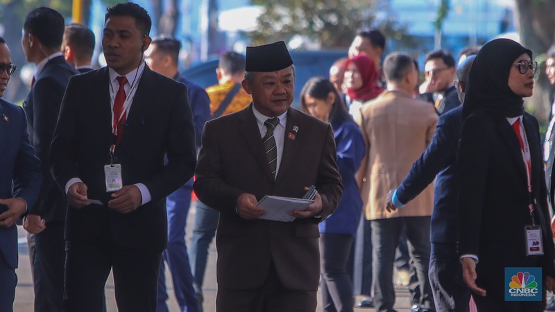 Menteri UMKM, Maman Abdurrahman saat dalam Sidang Tahunan 2025 di Gedung MPR/DPR RI, Jakarta, Jumat (15/8/2025). (CNBC Indonesia/Faisal Rahman)