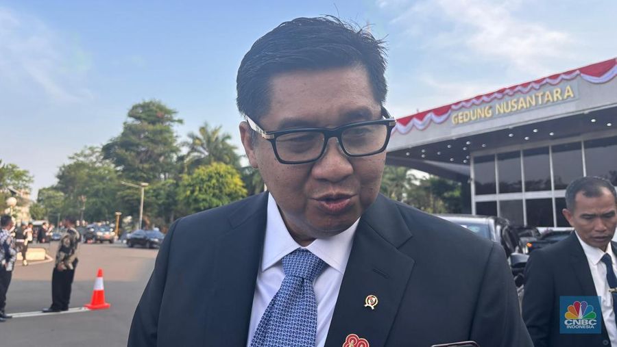 Menteri Perumahan dan Kawasan Permukiman (PKP) Maruarar Sirait setelah menghadiri Sidang Tahunan MPR RI di Jakarta. (CNBC Indonesia/Mentari Puspadini)