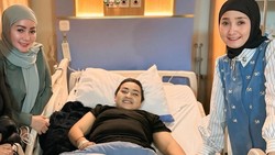 Senyum Mpok Alpa Saat Dijenguk Kristina Sebelum Meninggal Dunia