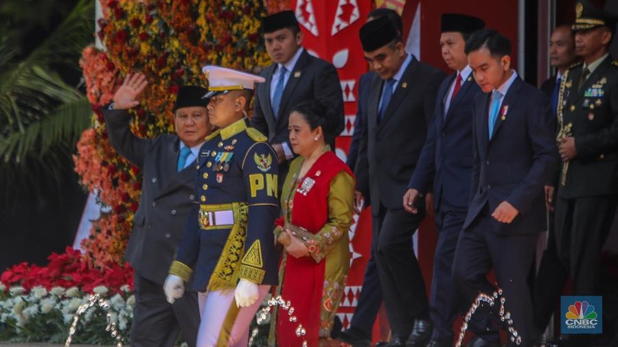 Presiden Prabowo Subianto usai menghadiri Sidang Tahunan 2025 di Gedung MPR/DPR RI, Jakarta, Jumat (15/8/2025). (CNBC Indonesia/Faisal Rahman)