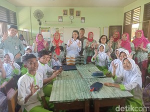 Tinjauan ke SDN Ciracas 03, Wamen P2MI Sebut MBG Bisa Tekan Angka Stunting