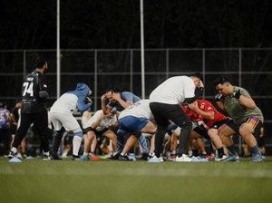 Bintang NFL Beri Pelatihan American Football di Indonesia
