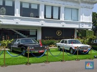 Jelang HUT RI, Istana Pamerkan Kendaaran Antik Hingga Pesta Rakyat