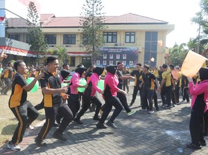 Serunya Lomba Tradisional di Polres Mojokerto Sambut HUT Kemerdekaan RI
