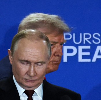 Pertemuan Bersejarah Trump-Putin di Alaska