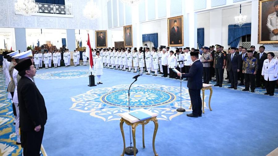 Sebanyak 76 pelajar dari 38 provinsi di Indonesia resmi dikukuhkan sebagai anggota Pasukan Pengibar Bendera Pusaka (Paskibraka) tahun 2025, Sabtu (16/8/2025). (Dok. BPMI)
