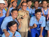 Parah, Wamenaker Temukan Ada yang Magang Sampai 9 Tahun di Cikarang