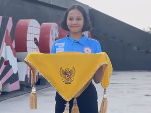 Profil Aliah Sakira, Pembawa Baki di Upacara Penurunan Bendera di Istana