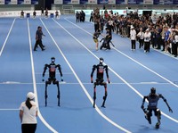 Alasan China Menang Telak Salip Amerika Pakai AI dan Robot