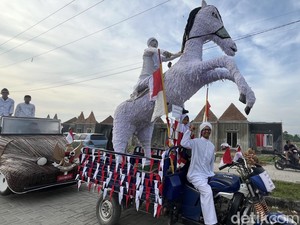 Unik, Ada Pangeran Diponegoro hingga Tank Keliling Desa Saat HUT RI