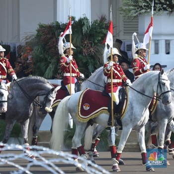 Potret Gagah Kirab Bendera Merah Putih tiba di Istana Merdeka Jakarta