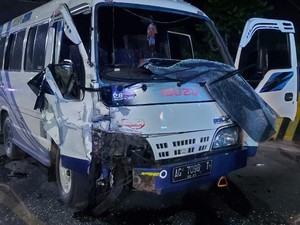 Pemotor Tewas Usai Tabrakan dengan Minibus di Masamba Luwu Utara