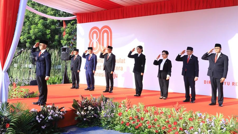 OJK menggelar upacara peringatan HUT RI ke-80 yang diikuti oleh seluruh pegawai OJK di Jakarta, Minggu (17/8/2025). (Dok. OJK)