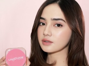Bedak Tabur Baru Glad2Glow, Efek Blur Pori-pori dengan Teknologi Airy Blurry