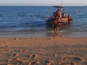 Kapal Nelayan Bocor hingga Mesin Mati di Teluk Awang, 3 ABK Diselamatkan
