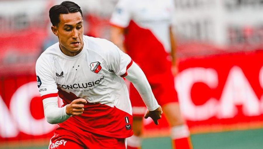 Pemain keturunan Indonesia, Miliano Jonathans, resmi diproses naturalisasinya untuk bela Timnas Indonesia di putaran keempat Kualifikasi Piala Dunia 2026. ((Tangkapan layar instagram @FC_utrecht))