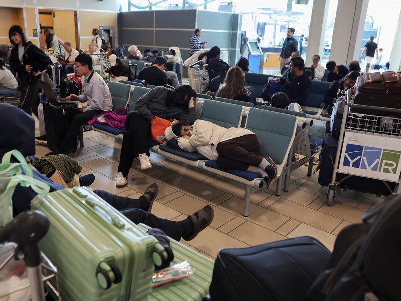 Mogok kerja pramugari Air Canada sejak Sabtu (16/8/2025) membuat operasional penerbangan terganggu parah, hingga lebih dari 100.000 penumpang terlantar. (REUTERS/Chris Helgren) Mogok kerja pramugari Air Canada sejak Sabtu (16/8/2025) membuat operasional penerbangan terganggu parah, hingga lebih dari 100.000 penumpang terlantar. (REUTERS/Chris Helgren)