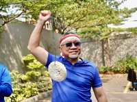 Ada Zulhas, Penampakan Para Menteri Prabowo Lomba Makan Kerupuk