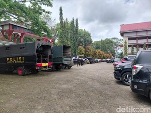 Ketua DPRD Bone Heran Paripurna RPJMD Tiba-tiba Dikawal Ketat Aparat