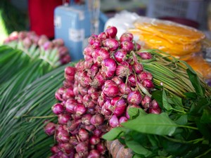 Harga Sembako Jogja Hari Ini 13 Oktober 2025: Bawang Merah Terus Naik!