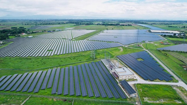 Pertamina NRE Gandeng China, Kembangkan Energi Terbarukan RI