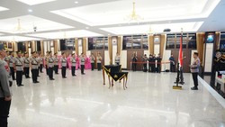 Daftar 14 Pati Polri Resmi Sandang Jabatan Baru: Irwasum-Kapolda Metro