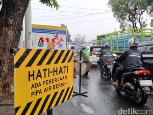 Penampakan Macet Panjang di Ciputat Arah Lebak Bulus Imbas Proyek Galian