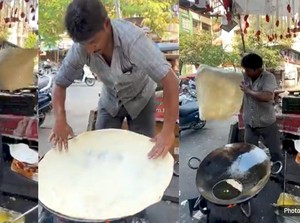 Penjual Roti Jorok, Adonannya sampai Sentuh Ketiak!
