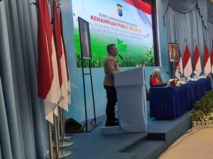 Bhabin Polda Riau Dilatih Public Speaking untuk Dukung Green Policing