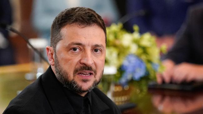 Maaf Perang Rusia-Ukraina Belum Kelar, Zelensky Uji Rudal Maut 3000 Km