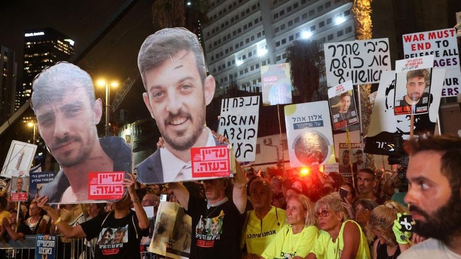 Protes antipemerintah besar-besaran di Tel Aviv, Israel, Minggu (17/8/2025). (SprinterObserve)