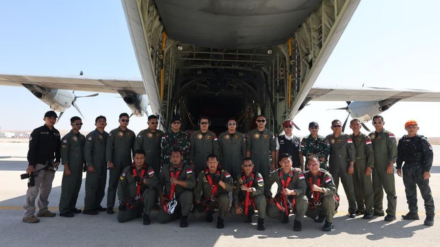 Satuan Tugas (Satgas) Garuda Merah Putih-II yang berhasil melaksanakan misi distribusi bantuan kemanusiaan ke Jalur Gaza, Palestina, pada Minggu (17/8/2025). Satuan Tugas (Satgas) Garuda Merah Putih-II yang berhasil melaksanakan misi distribusi bantuan kemanusiaan ke Jalur Gaza, Palestina, pada Minggu (17/8/2025). (Dok. Tim Media Satgas (Kemhan/TNI))