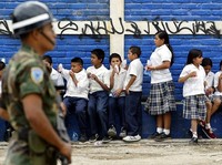 Sekolah Negeri di Sini Jadi Kemiliter-militeran, Presiden Dukung Total