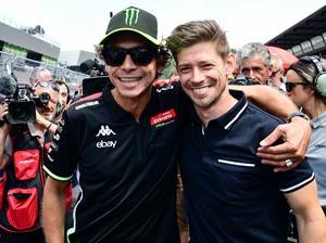 Pedrosa-Stoner Ikut Parade Legenda MotoGP, Rossi Cuma Nonton