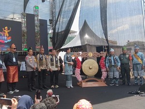 Pacu Jalur Resmi Dibuka Menteri Pariwisata, Kapolda Riau Ikut Hadir