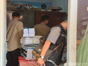Kejari Probolinggo Obok-obok Kantor Disdikdaya, Ada 2 Kasus Dugaan Korupsi